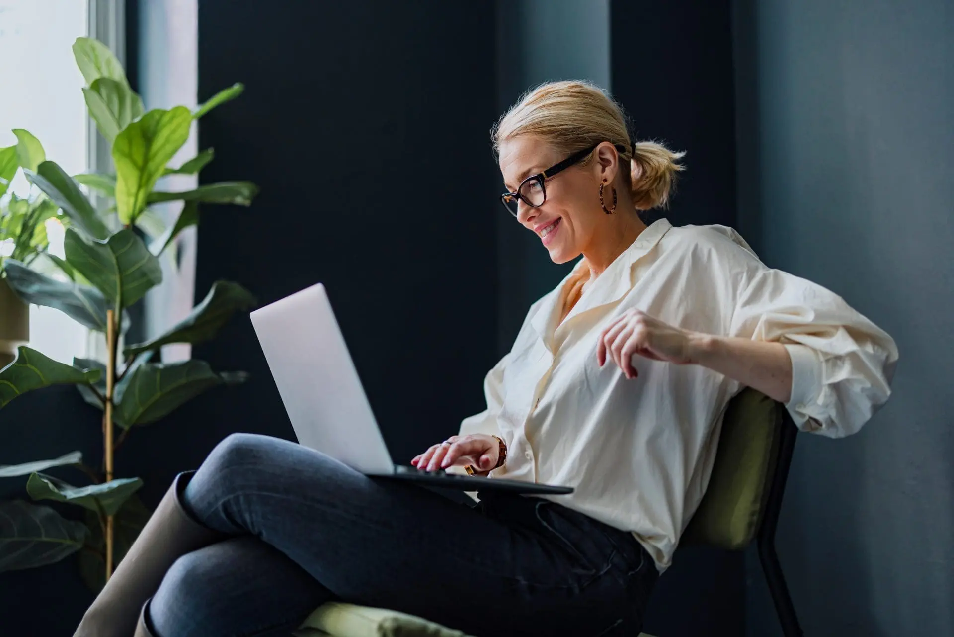 25 Critical Stats Every Chief Compliance Officer Needs to Know in 2025