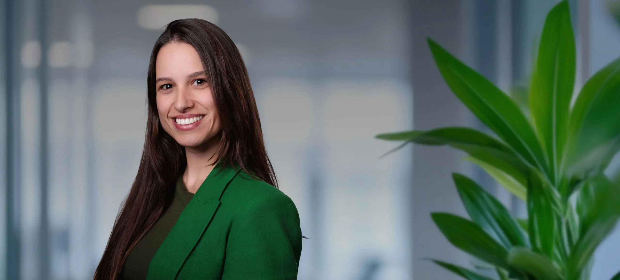 Adherent (formerly Compliance & Risks). Fernanda Ferraroli