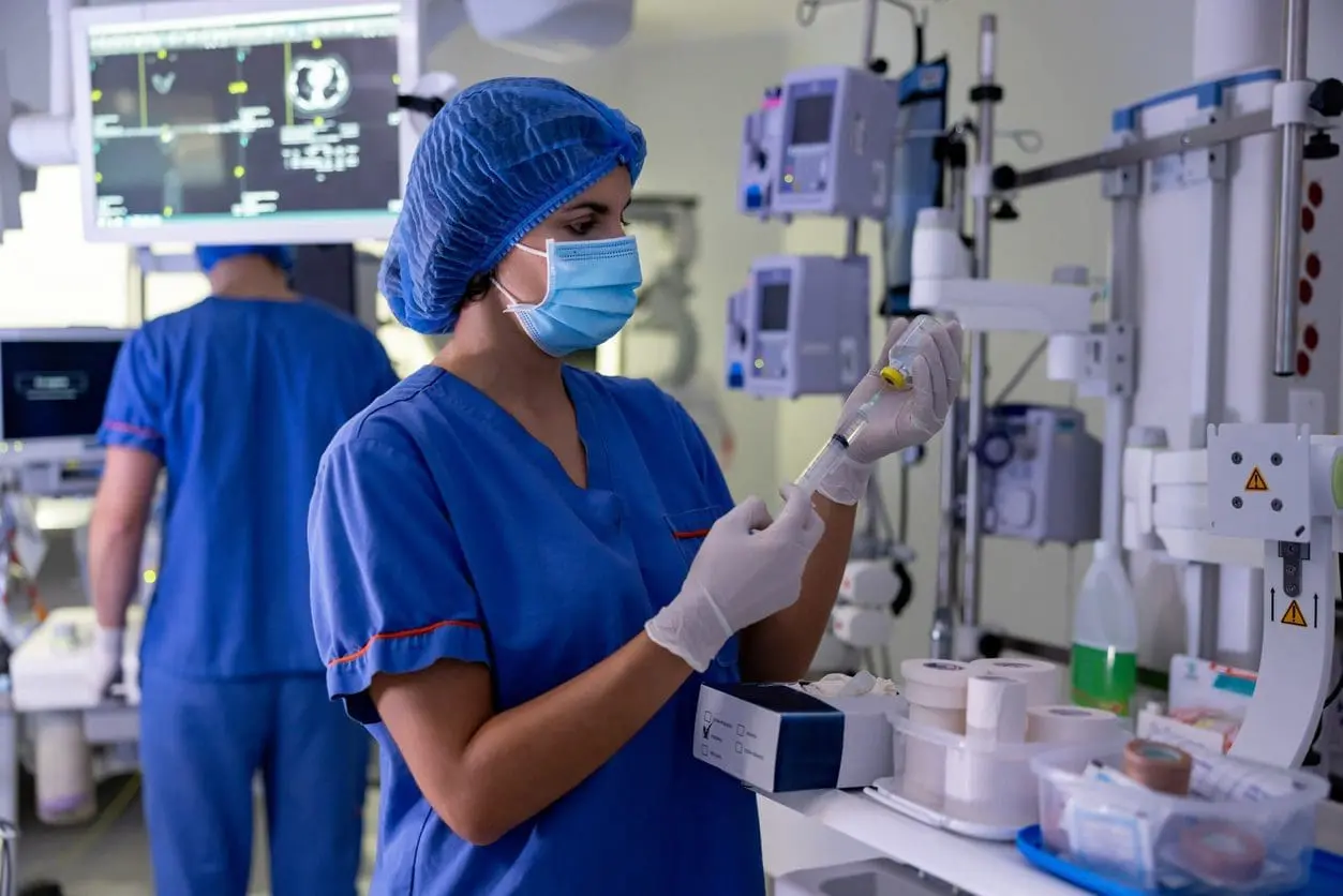 Adherent (formerly Compliance & Risks). Does the France decree 2022-748 apply to eletronic equipment that is a medical device?